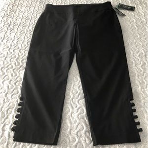 NWT size 12 Black Attyre Caroline crop pants